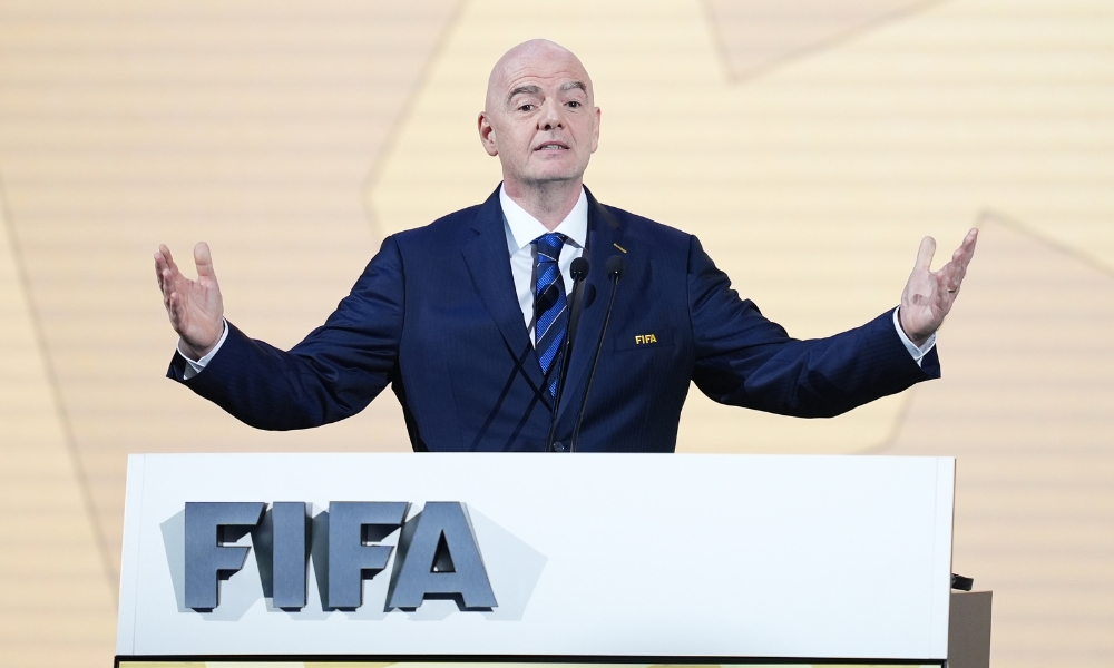 奥运男足-法国3-0美国取开门红.